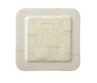 MEDICAZIONE BIATAIN IN SCHIUMA DI POLIURETANO CON BORDO ADESIVO IN SILICONE 10X10 CM 10 PEZZI - Farmacia Bartoli